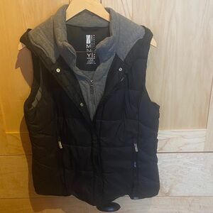 Marc New York Black Quilted Puffer Vest with Gray Hoodie Liner
